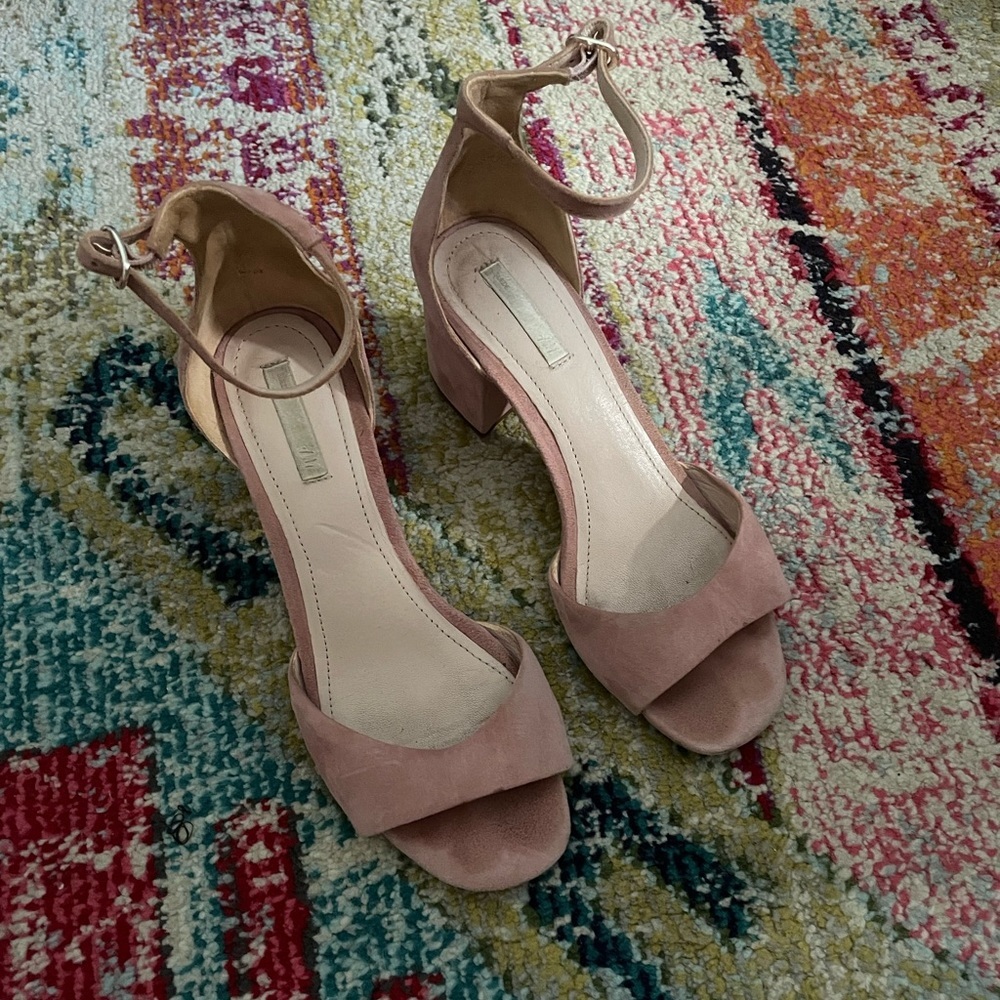 H&m pale pink suede block heel sandals